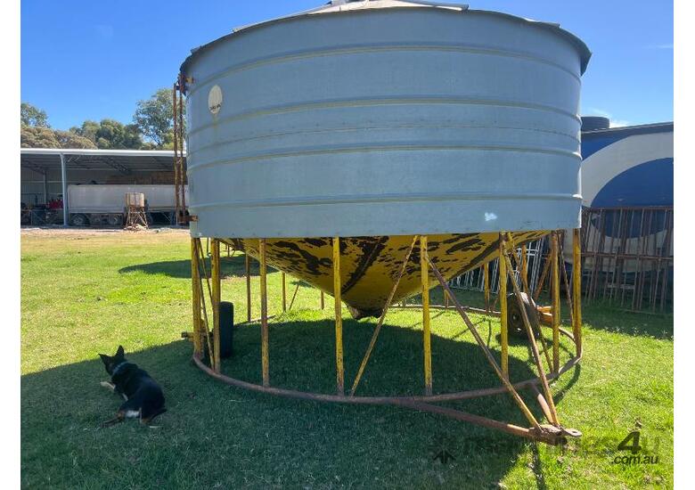 caption Ackland Field Bin