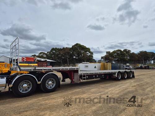 caption 2009 SOTHERN CROSS DROPDECK