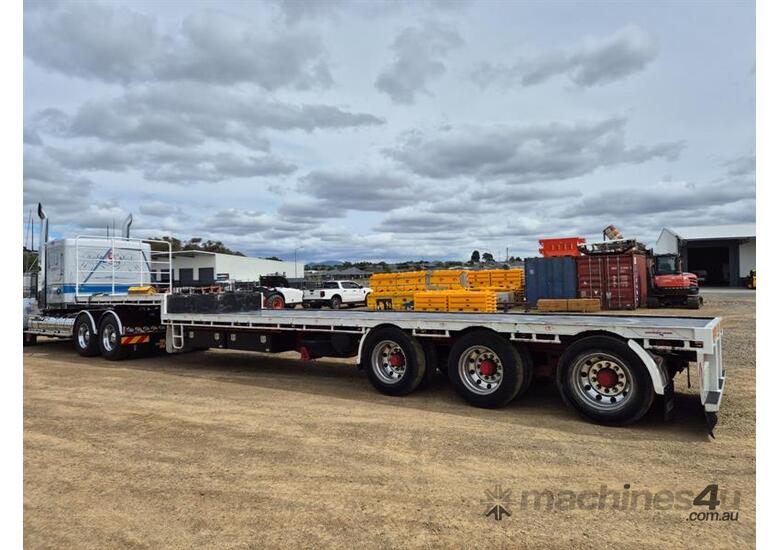 caption 2009 SOTHERN CROSS DROPDECK