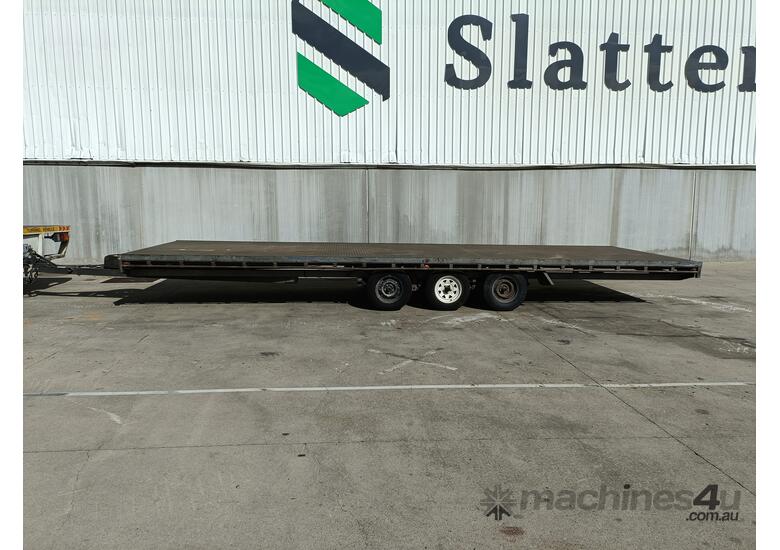 caption 2018 U Beaut 26x8 Tri-Axle Flatbed Trailer