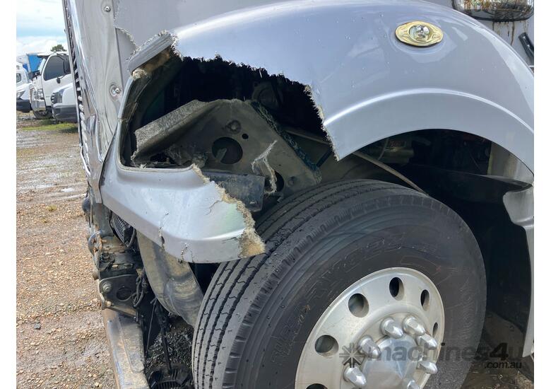 2014 Freightliner Century Class FLX 6x4 Sleeper Cab Prime Mover