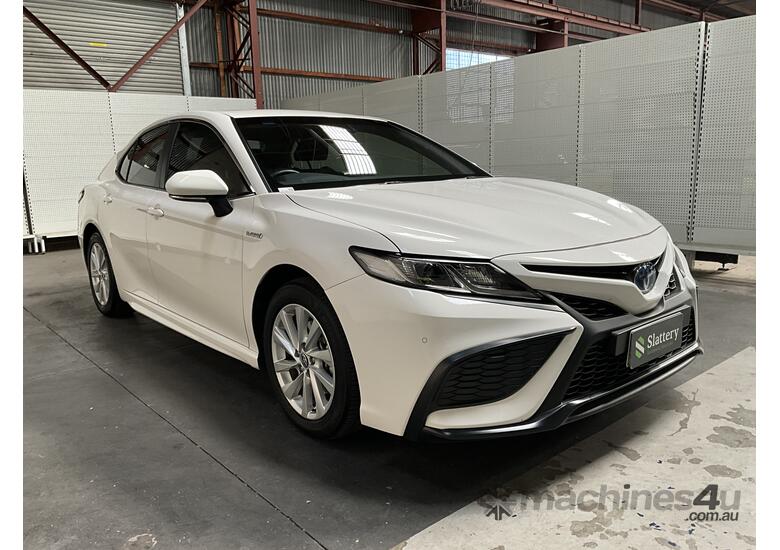 caption 2021 Toyota Camry Ascent Sport Hybrid-Petrol