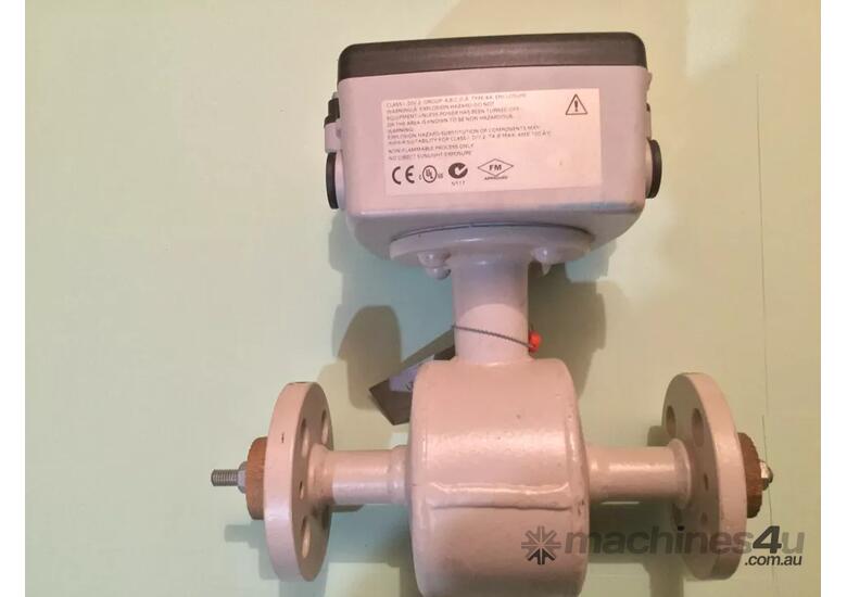 Siemens MAG3100 Electromagnetic Flow Sensor: 7ME6340-1VJ13-2AA1-Z
