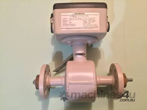 Siemens MAG3100 Electromagnetic Flow Sensor: 7ME6340-1VJ13-2AA1-Z
