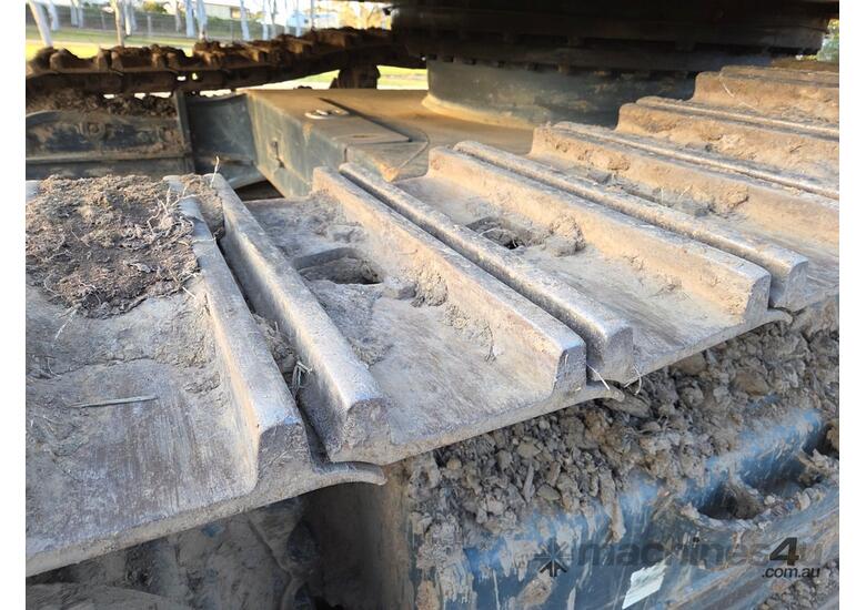 2017 KOMATSU PC270-8 WITH GRAB AND SAW