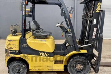 YALE GLP25TK Counterbalance Forklift YALE GLP25TK Counterbalance Forklift