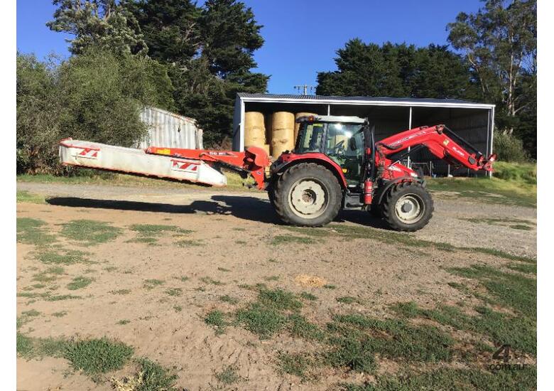 caption KUHN GMD 3511, 8 Disc Mower