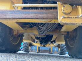 2010 Komatsu WB93R-5EO 4x4 Backhoe/Loader - picture0' - Click to enlarge
