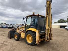 2010 Komatsu WB93R-5EO 4x4 Backhoe/Loader - picture1' - Click to enlarge