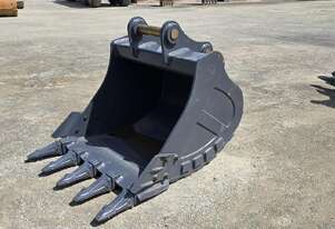 2024 warrior BUCKET GP