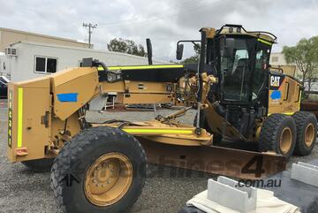 Caterpillar   12M Grader