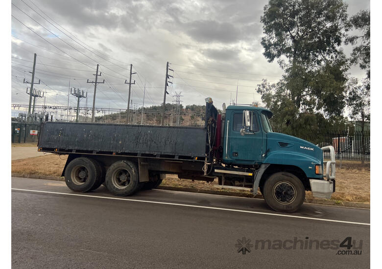 Mack METRO-LINER Tipping tray Truck
