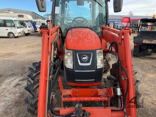 caption Kioti KL601 Tractor / Loader
