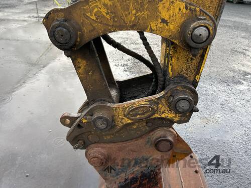 caption 2008 Hyundai Robex 55-7 Excavator (Steel Track With Rubber Inserts)