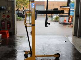 Drum Lifting and Tipping Trolley. - picture2' - Click to enlarge