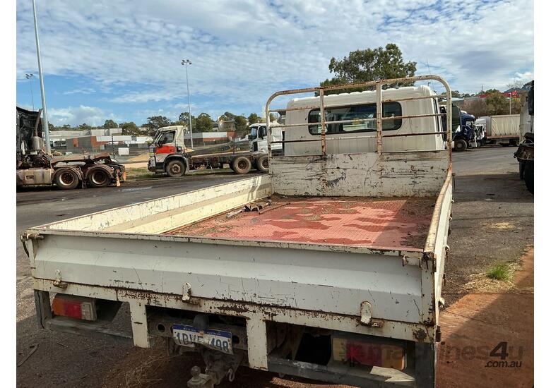 caption 2011 Hino 300 series Table Top