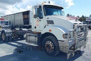 Mack   Metroliner