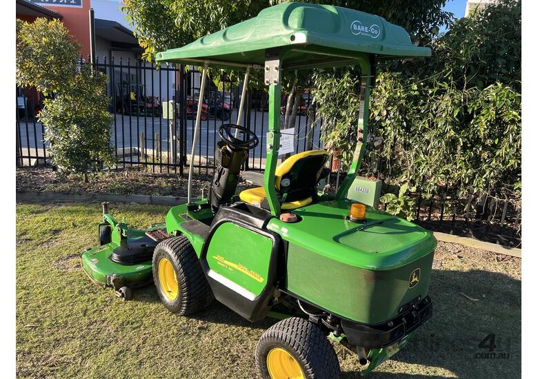John Deere 1565 Commercial OutFront Mower