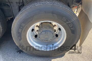 2005 MERCEDES Actros 2644 Tipper Day Cab