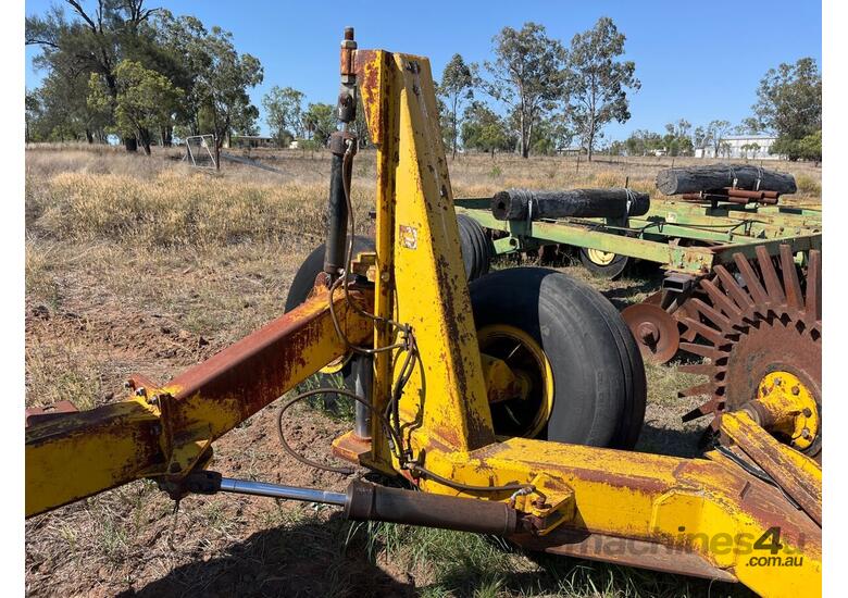 Symonds Pin Wheel Rake