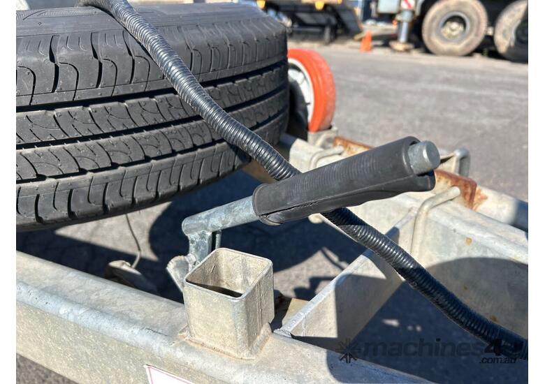 2010 Premier Trailers T20 Single Axle Enclosed Box Trailer