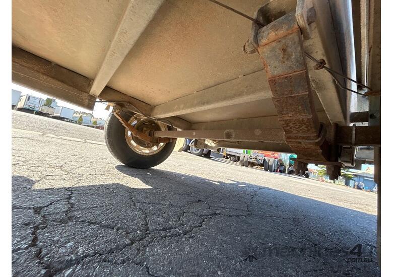 2010 Premier Trailers T20 Single Axle Enclosed Box Trailer