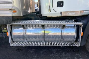 2010 Mack CMMR Tipper & Dog Tri Axle Combination