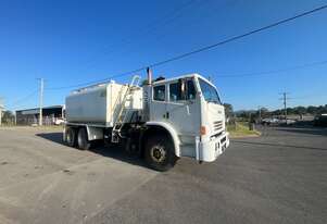 Iveco Acco Iveco Water Tanker