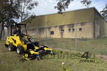   Hyload WTL30 Mini Loader (With 1400mm Flail Mower )