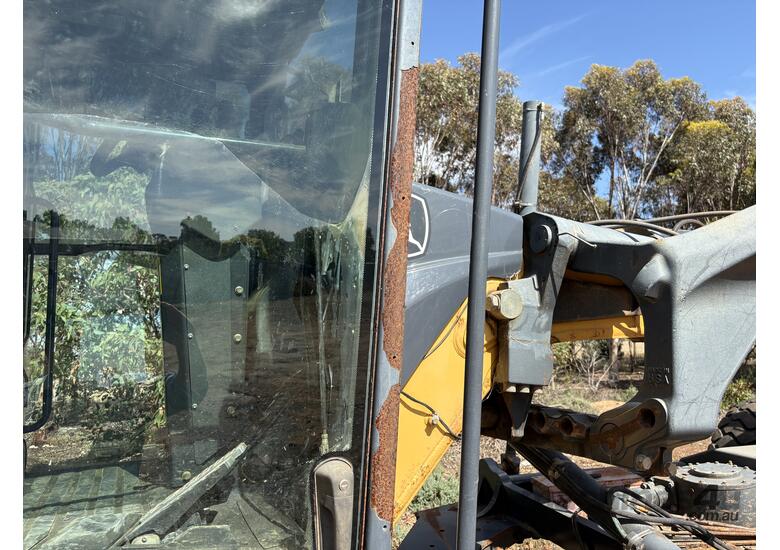 2013 John Deere 672GP Grader