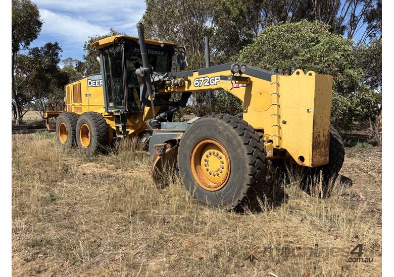 2013 John Deere 672GP Grader
