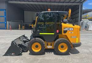 UNUSED 2023 JCB 300W HI FLOW SKID STEER U4947
