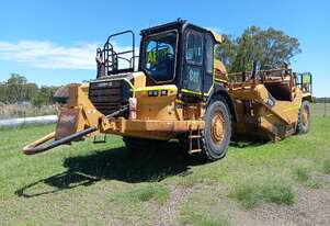 Caterpillar 2010   627H Scraper