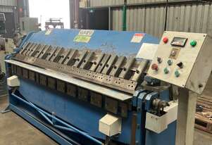 Shaw 2450mm x 4mm Full Hydraulic Panbrake 240volt