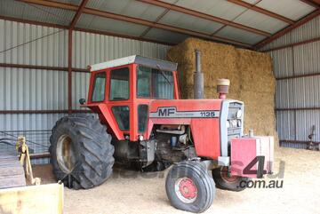 Massey Ferguson   1135 Tractor