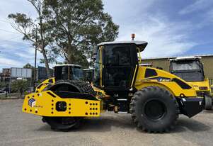 New MULTIPAC 15Tonne Padfoot Roller