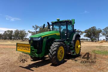 John Deere 2023   8R410 Tractor