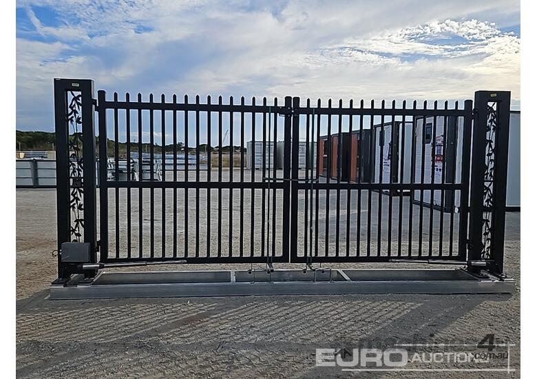 Unused 20FT DG17CAO Driveway Electrical Double Swing Gate c/w Remote Control 