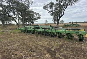 Boss   12 ROW PRECISION PLANTER