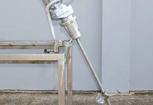 Clamp-Mounted Portable Liquid Mixer