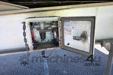 2010 Vawdrey VBS3 Tri Axle Roll Back Pantech A Trailer