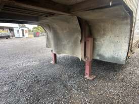 1978 Homemade Single-Axle 9 Horse Float Semi Trailer - picture2' - Click to enlarge