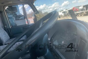 Nissan Ud   PK10 Pantech