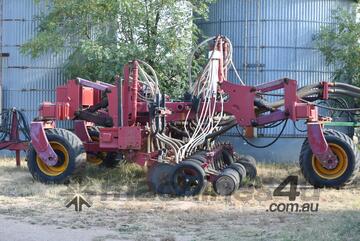 Daybreak Trailing Disc Seeder