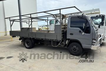 2006 Isuzu NPR N 4x2 Tray Truck