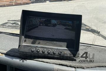 2010 ISUZU 600 FH FRR 4x2 Tray Truck