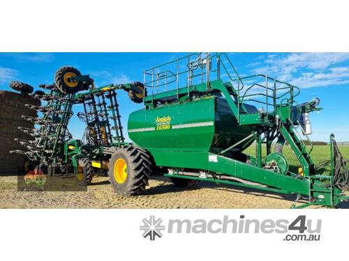 (8736) 2021 Simplicity 30 Series tow between 16500L