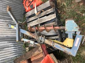 Used Post Hold Digger - picture0' - Click to enlarge