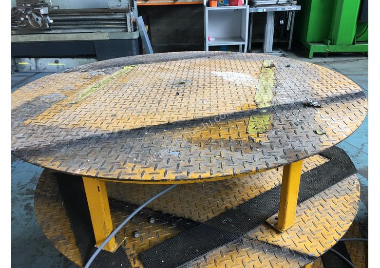 Used electric Motorised Pallet Turntable Rotating Table 415 Volt Pallet