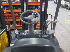 Crown Internal Combustion Gas Forklift Truck - picture0' - Click to enlarge